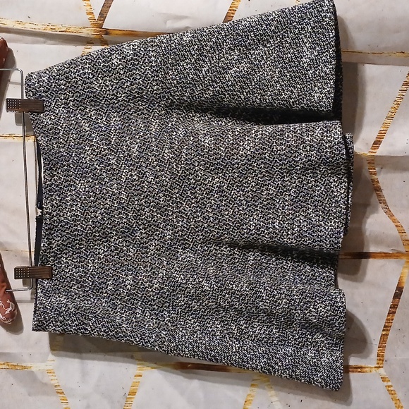 LOFT Dresses & Skirts - Loft woman's maxi Skirt 6P